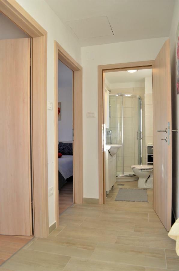 Jasmina Apartment Hum Esterno foto